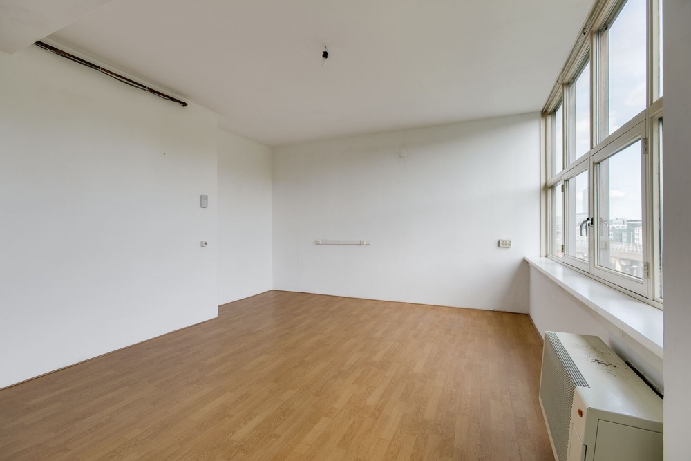 Te Huur 3 Kamer Appartement Dirkslandstraat In Rotterdam
