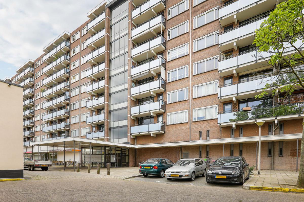 Te Huur 5 Kamer Appartement Nederlandplein In Eindhoven