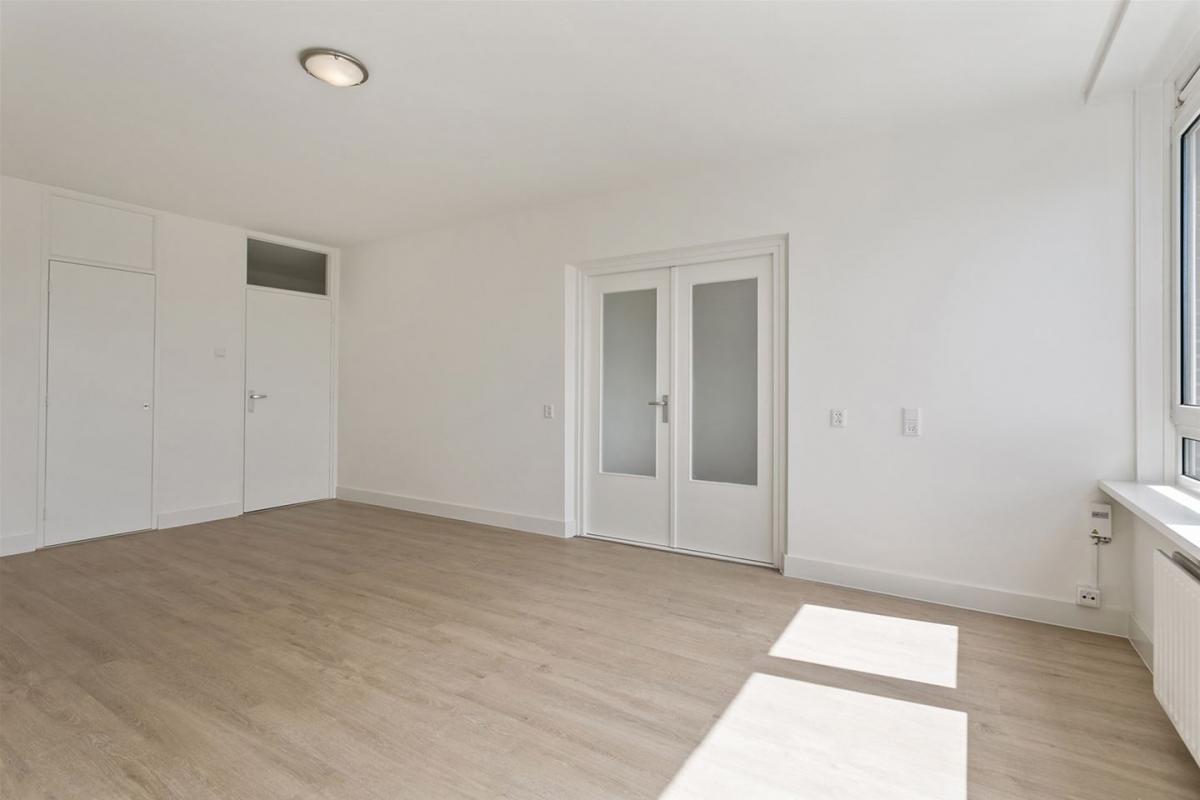 Te Huur 4 Kamer Appartement De la Reyweg In Den Haag