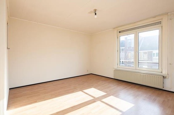 Te Huur 2 Kamer Appartement Van Heemskerckstraat In Amsterdam