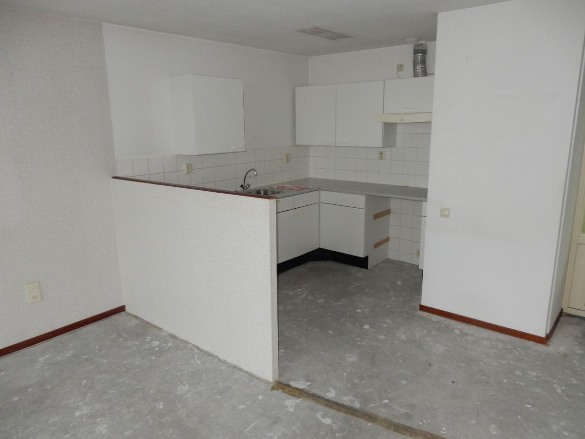 Te Huur 3 Kamer Appartement Voermanweg In Rotterdam