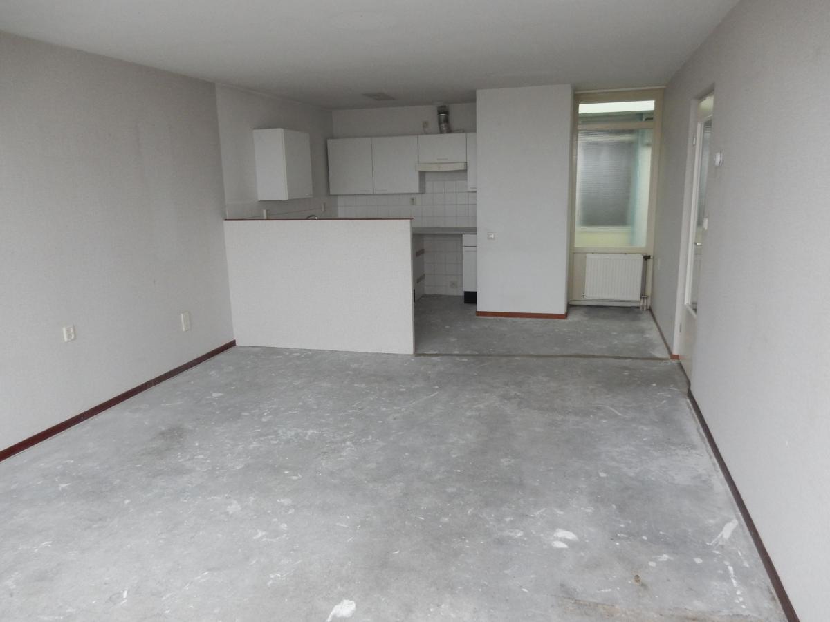 Te Huur 3 Kamer Appartement Voermanweg In Rotterdam