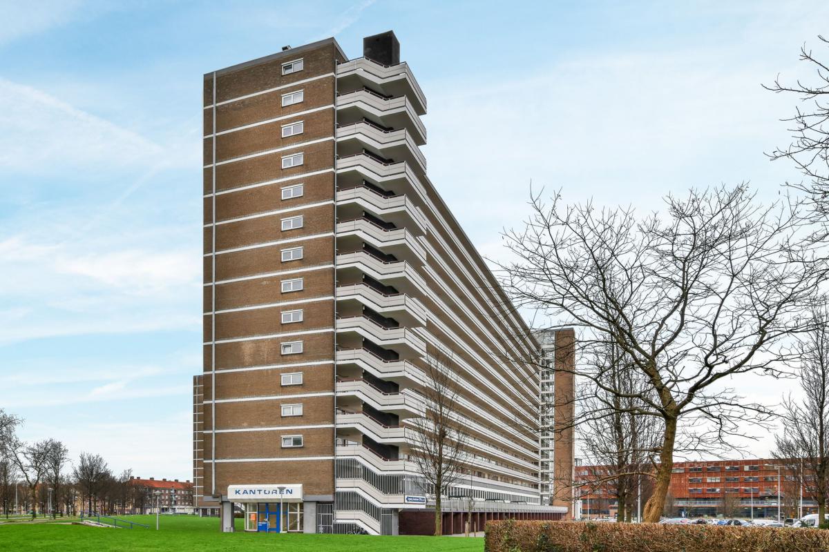 Te Huur 4 Kamer Appartement Burgemeester Hogguerstraat In Amsterdam