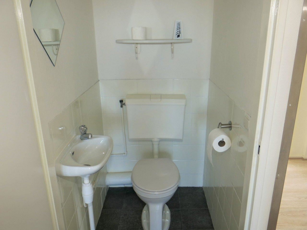 Te Huur 4 Kamer Appartement Schollevaartse Dreef In Rotterdam