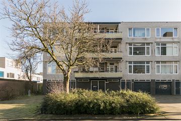 Te Huur 4 Kamer Appartement Van Vollenhovenlaan In Utrecht