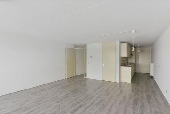 Te Huur 3 Kamer Appartement Koetsierbaan In Almere