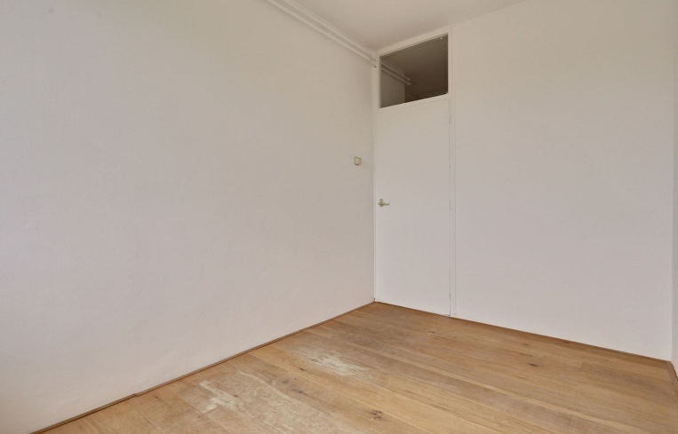 Te Huur 3 Kamer Appartement Robert Fruinlaan In Amsterdam