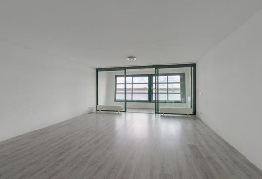 Te Huur 3 Kamer Appartement Koetsierbaan In Almere