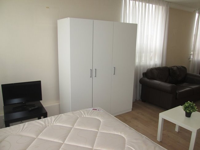 Te Huur Studio Croeselaan In Utrecht