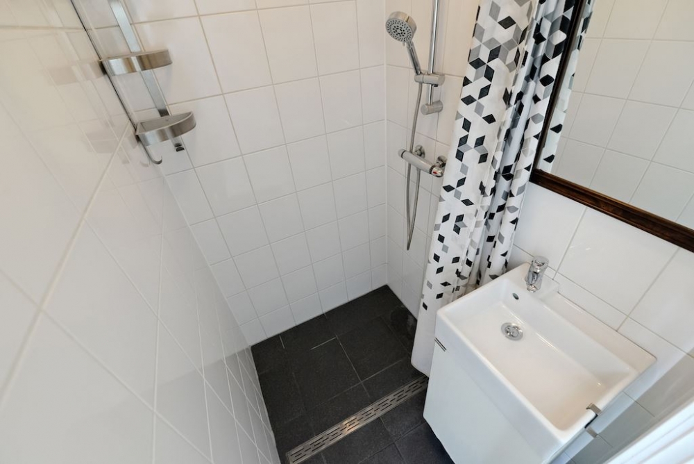 Te Huur 4 Kamer Appartement Van Vollenhovenlaan In Utrecht