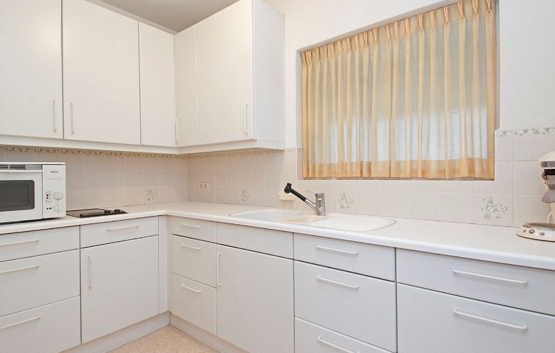 Te Huur 2 Kamer Appartement Zandvoorter In Haarlem