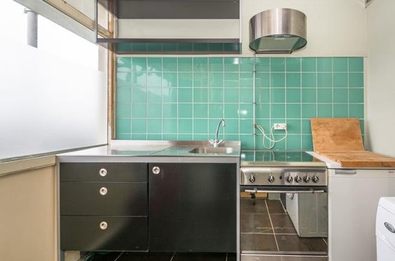 Te Huur Studio Van Eeghenstraat In Amsterdam