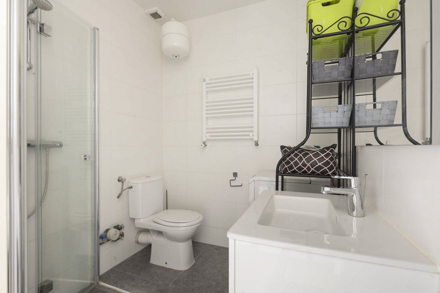 Te Huur 1 Appartement Preangerstraat In Amsterdam