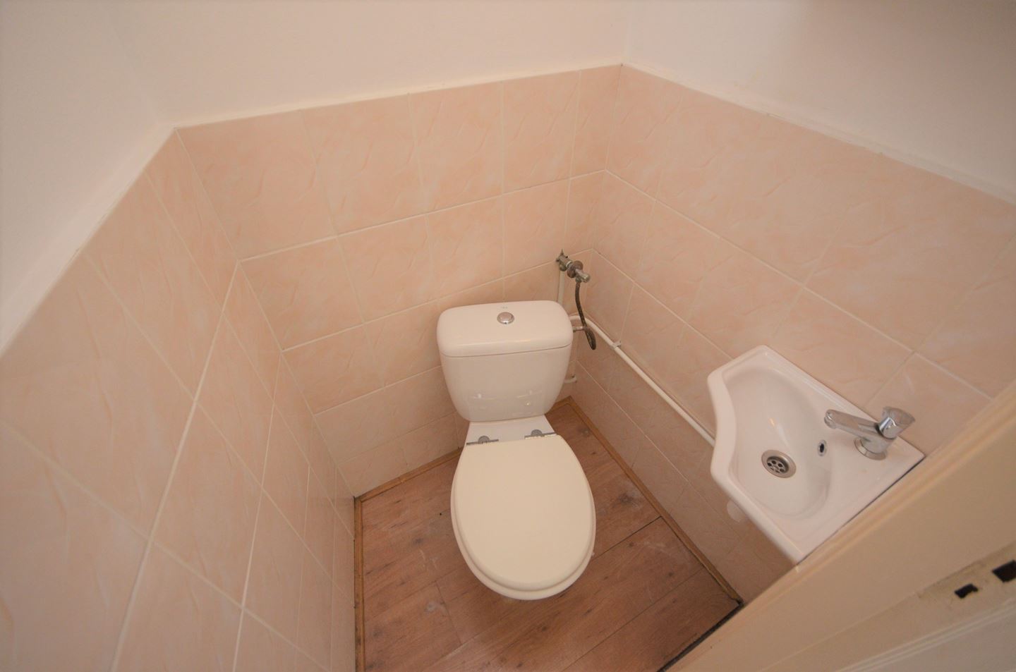 Te Huur 2 Kamer Appartement Barneveldstraat In Den Haag