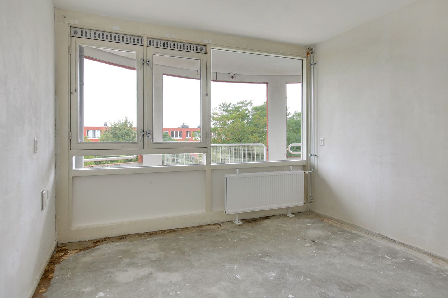 Te Huur 2 Kamer Appartement Dickenslaan In Amsterdam