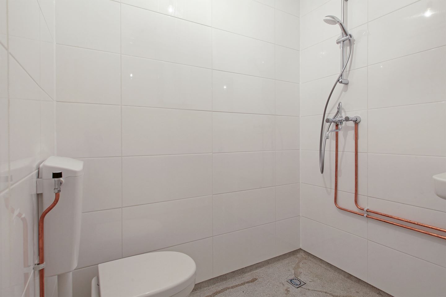 Te Huur 2 Kamer Appartement Dickenslaan In Amsterdam