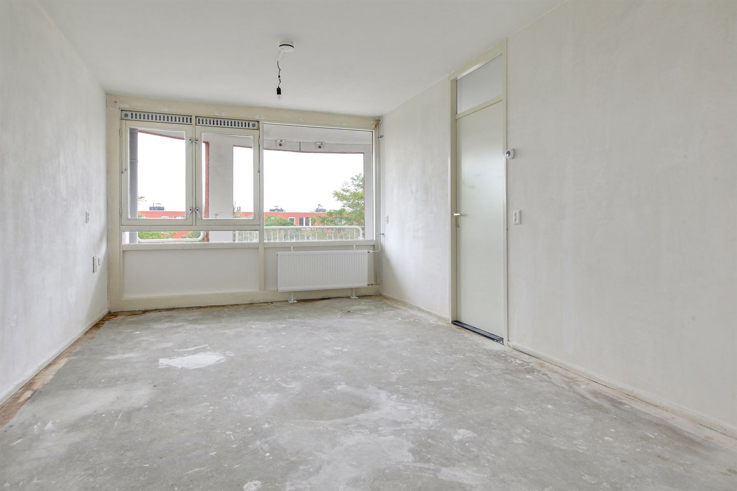 Te Huur 2 Kamer Appartement Dickenslaan In Amsterdam